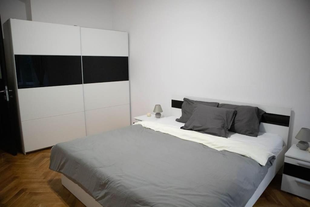Modern Apartment In The Center Of Prága Kültér fotó